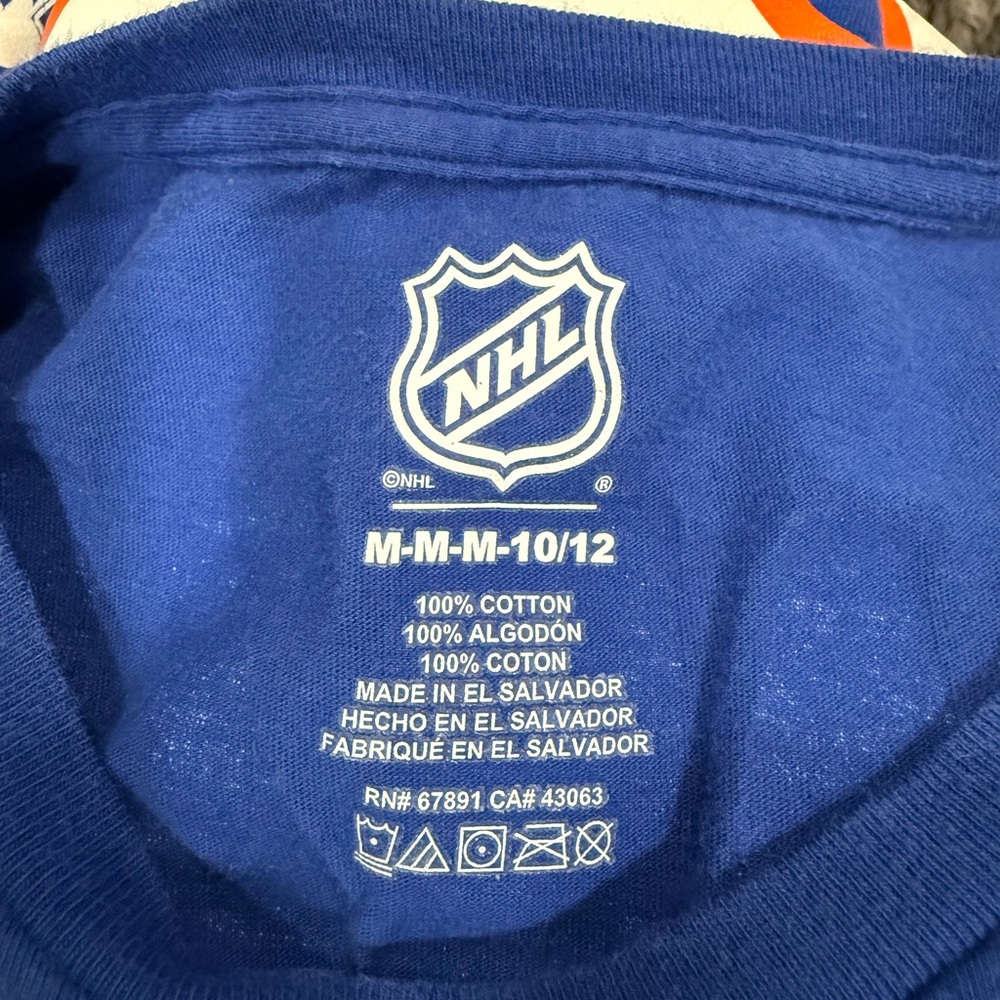 NY Islanders Barzal #13 T-shirt, Kids Size Medium (10/12) - Picture 5 of 5